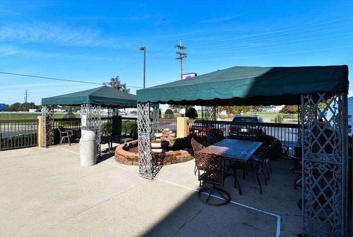 Comfort Suites Monroe Bagian luar foto