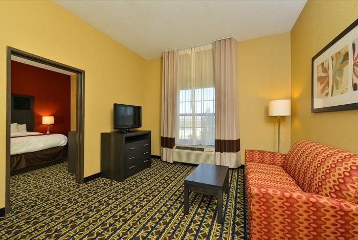 Comfort Suites Monroe Bagian luar foto
